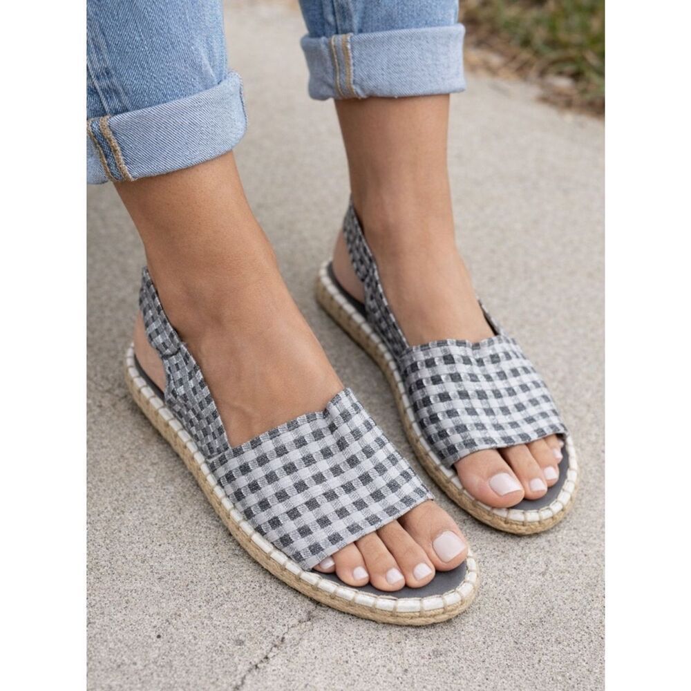 Zee Alexis Gray and Silver Woven Sandals size 37 or 7